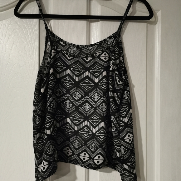 Crop tank - Picture 2 of 2